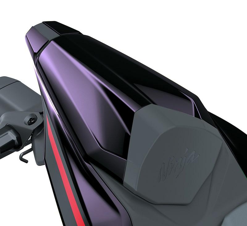Kryt sedla spolujezdce  (Ninja ZX-4R/RR)