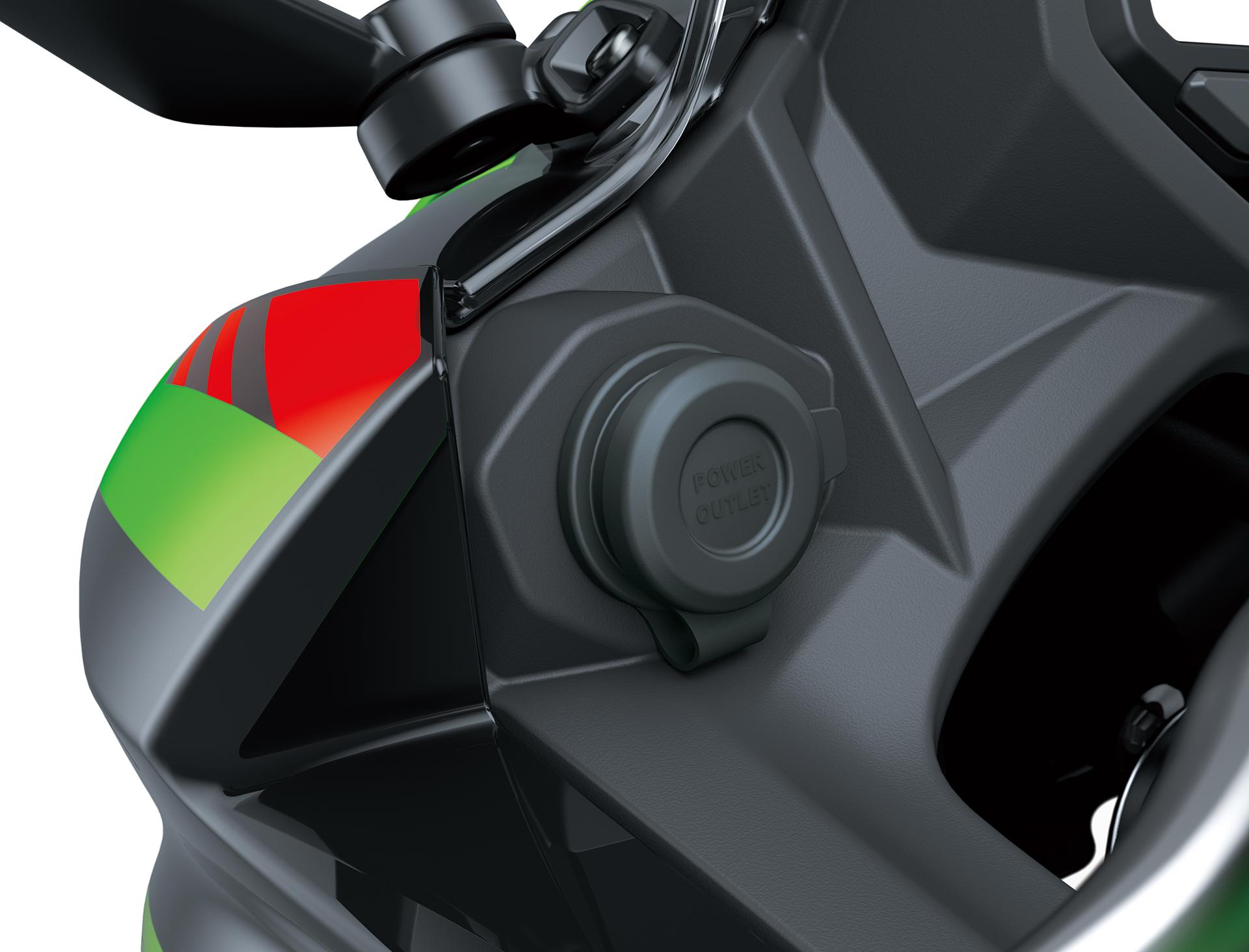 DC output 12V socket